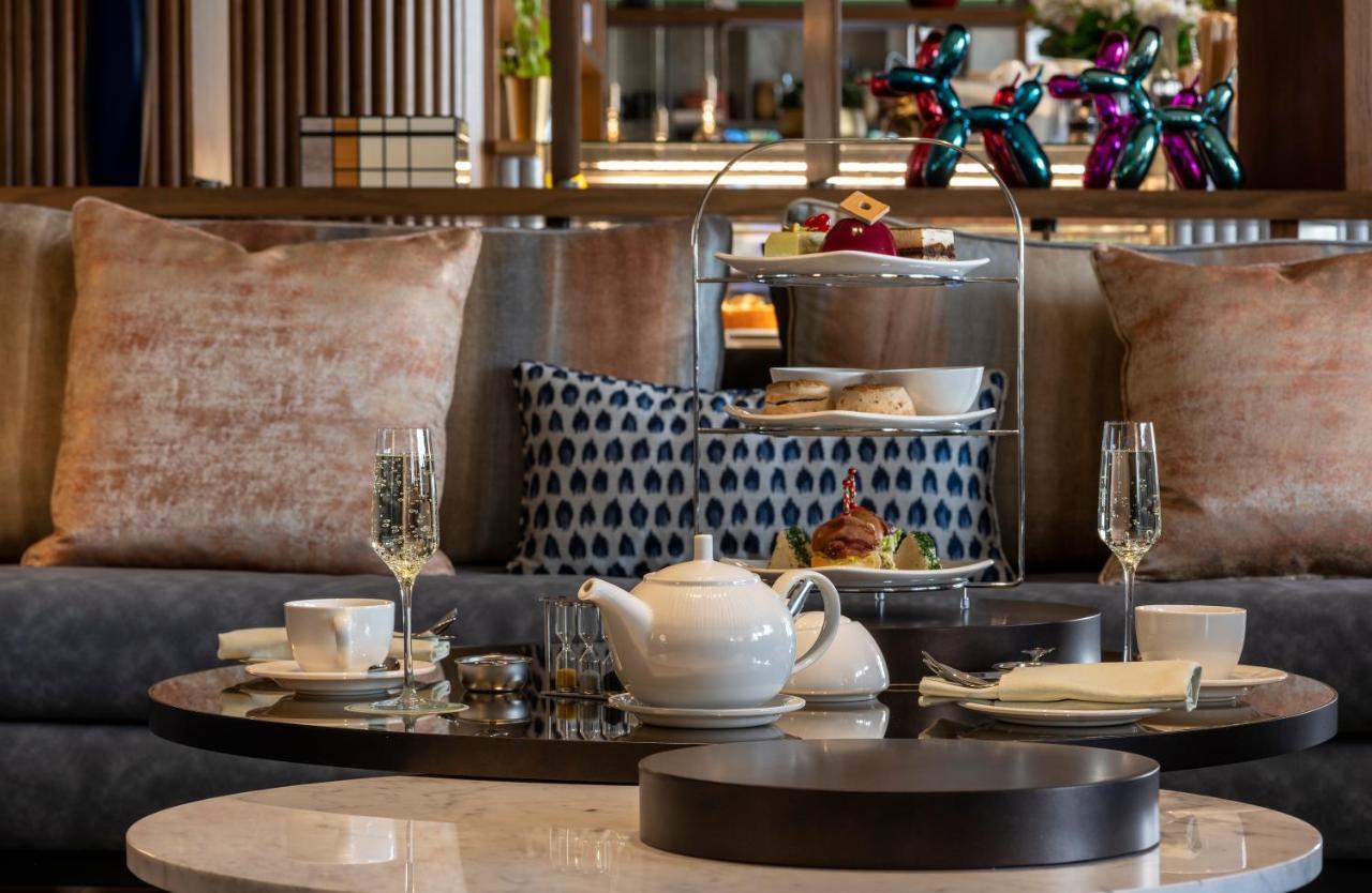 Jareed Hotel Riyad Extérieur photo Afternoon tea at the hotel