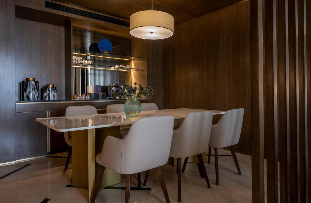 Jareed Hotel Riyad Extérieur photo A dining room in a private suite