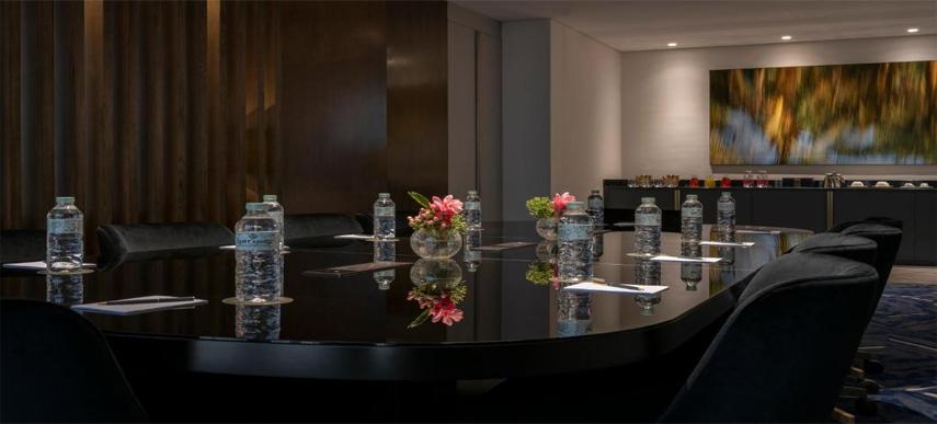 Jareed Hotel Riyad Extérieur photo Meeting room at the hotel